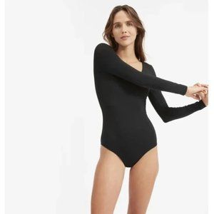 Everlane The Long-Sleeve V-Neck Bodysuit in Black, Size Small